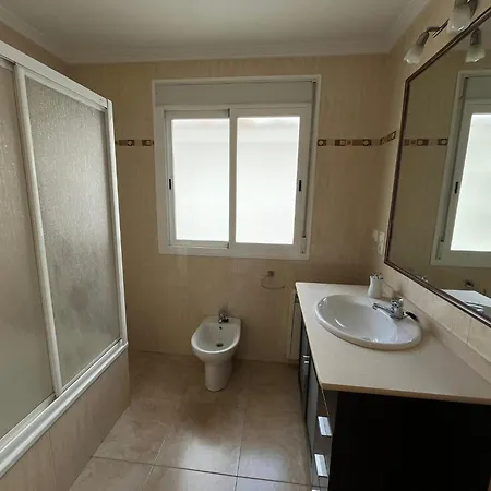 Apartment Piso Amplio, Nuevo, Comodo Y Centrico *